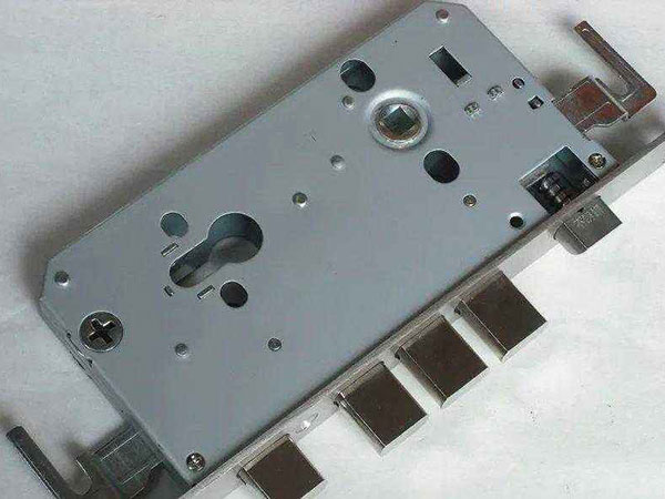 麦盖提24小时上门开锁公司